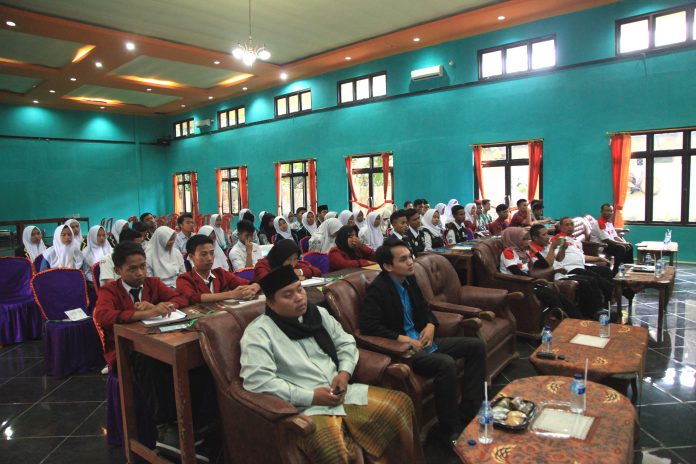 Pelajar harus belajar, tuntas media