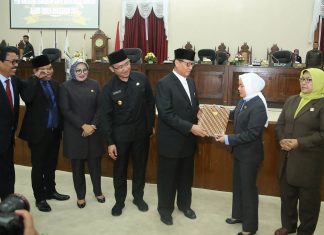 Disetujui Dewan, LKPj Gubernur WH Mulus