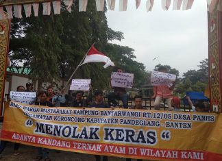 Warga Kampung Paniis Tolak Pembangunan Ternak Ayam