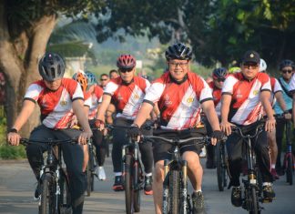 Sambut Hari Bhayangkara Ke-76, Polda Banten Gelar Sepeda Santai dan Senam Bersama