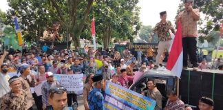 Waduh..! Aksi Ratusan Ketua RT dan RW Dukung Pengadaan Sepeda Listrik Ada Yang Mengarahkan