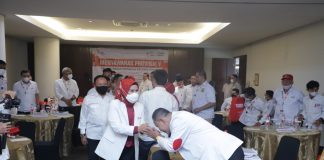 Sah, Ratu Tatu Kembali Pimpin PMI Banten