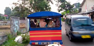 Membandel, Odong-Odong di Pandeglang Masih Nekat Beroperasi di Jalan Raya