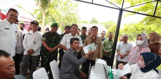 Roadshow Penyaluran BLT BBM, PJ Gubernur Banten Pastikan Tidak Ada Pemotongan Bantuan