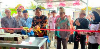 Outlet Pusat Oleh-Oleh Khas Desa Bandung Resmi Dibuka