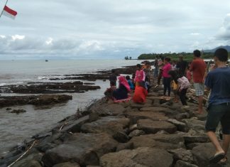 Warga Digegerkan Penemuan Mayat Tanpa Identitas di Pinggir Pantai