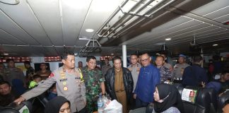 Sapa Pemudik, Pj Gubernur Banten Al Muktabar: Utamakan Keselamatan dan Kesehatan