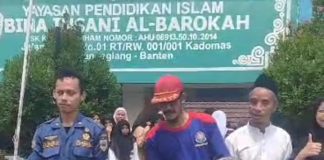 Heboh, Seekor Ular Piton Bikin Kaget Penghuni Ponpes di Pandeglang