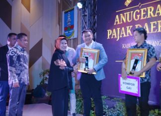 Bupati Serang Beri Penghargaan Puluhan Wajib Pajak Daerah