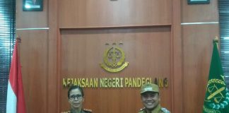 Kejari Pandeglang Berikan Penghargaan Kepada BUMDes Bandung