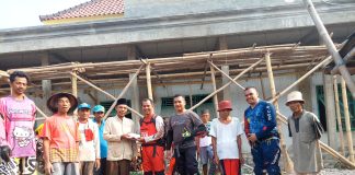 Offroader Banten Berikan Bantuan Untuk Pembangunan Mushola di Pandeglang
