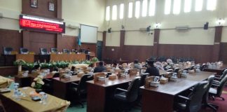 Rapat Paripurna Sempat Ditunda, Wakil Ketua III DPRD Pandeglang Minta Maaf