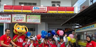 Edu Trip Alfamart Berikan Pengetahuan Baru Untuk Siswa SD