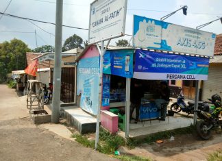 Aksi Pencuri Konter Hp di Pandeglang Terekam CCTV