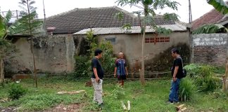 Warga Kadumerak Pandeglang Tolak Rencana Pembangunan Tower BTS