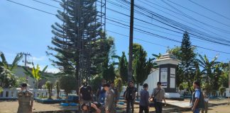 Bawaslu Pandeglang Tertibkan Ribuan APK Melanggar Aturan