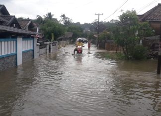 Ratusan Rumah di Kecamatan Carita Terendam Banjir