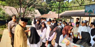 SMPN 1 Majasari Pandeglang Berbagi Kebahagiaan Bersama 80 Siswa Yatim Piatu