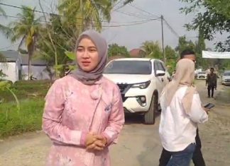 Trah JB Perbaiki Jalan Rusak di Pandeglang, Warga: Ini Bukti Bukan Lagi Janji