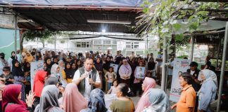 Relawan Sosialisasikan Program Andra Soni ke Ribuan Warga di Tangerang