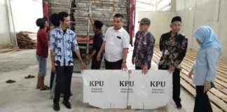 Pilkada 2024, KPU Pandeglang Terima Ribuan Logistik Bilik Suara