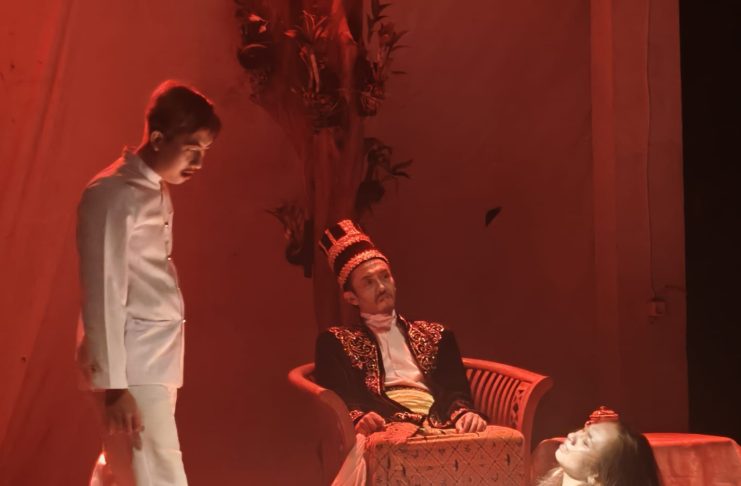 Regent: Ketika Sejarah yang Dibungkam Kembali Bersuara di Atas Panggung