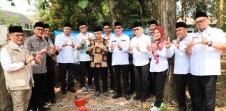 Jaga Aset Umat, Kantah Pandeglang Sukseskan Gerakan Pemasangan Tanda Batas Tanah Wakaf