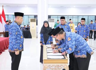 Ambil Sumpah/Janji 1.322 PNS Baru, Wamen Ossy : Awal Mulainya Tanggung Jawab ASN
