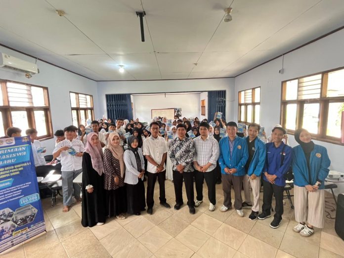 foto-bersama-sosialisasi-iot-unpam-lebak.jpeg Foto bersama mahasiswa Universitas Pamulang dan siswa SMK Mulia Hati Insani Lebak setelah acara sosialisasi Internet of Things (IoT)