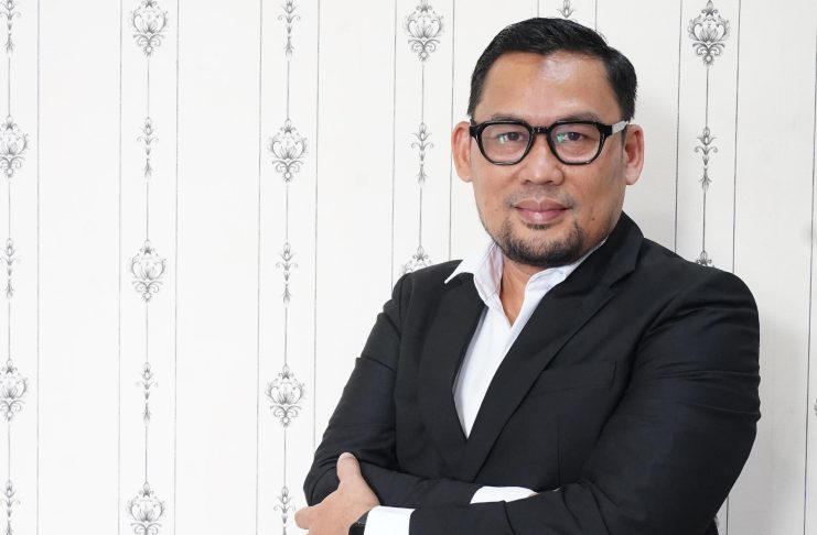 Menjemput Takdir dari Pesisir Bojonegara: Jalan Panjang Ali Faisal Menuju Gelar Doktor