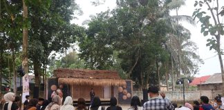 Bukan Pejabat atau Akademisi, Acara Bedah Buku Arsitektur Baduy Justru Dibuka Ketua RT Setempat