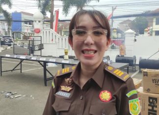 4.251 Slof Rokok Ilegal Dimusnahkan Kejari Pandeglang