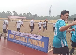 Rizki Natakusumah Meriahkan Fun Football HUT ke-5 Porwan Pandeglang