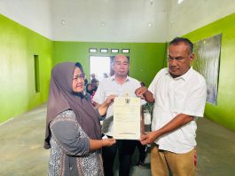Kantor Pertanahan Kabupaten Pandeglang Salurkan Sertipikat PTSL kepada Masyarakat Desa Mendung